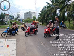 Satlantas Polres Batu Bara Atur Lalin di Persimpangan