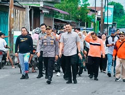 Pj. Bupati Batu Bara : Akibat Slokan Tersumbat, Jalan Ahmad Yani Terendam.