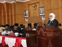 Semua Fraksi DPRD Batu Bara Menyatakan Menerima Dan Menyetujui Kedua Ranperda Menjadi Perda.