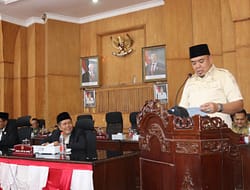 DPRD Batu Bara Penandatanganan Persetujuan Bersama Atas Laporan Ranperda RPJMD.