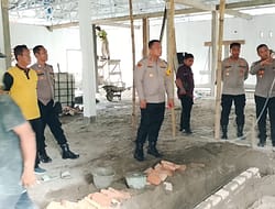 Kapolres Batubara Pengecekan Pembangunan Gedung Dapur SPPG di Polsek Indrapura – Hari ke-35, Progres Berjalan Lancar