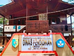 Bendahara Disdik Batu Bara Jadi Sorotan Publik,” Diduga Jarang Ngantor dan Pembayaran Dikelola Suami.